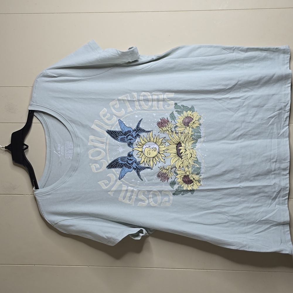 Women's Graphic Tee Cosmic Connections Shirt XXL